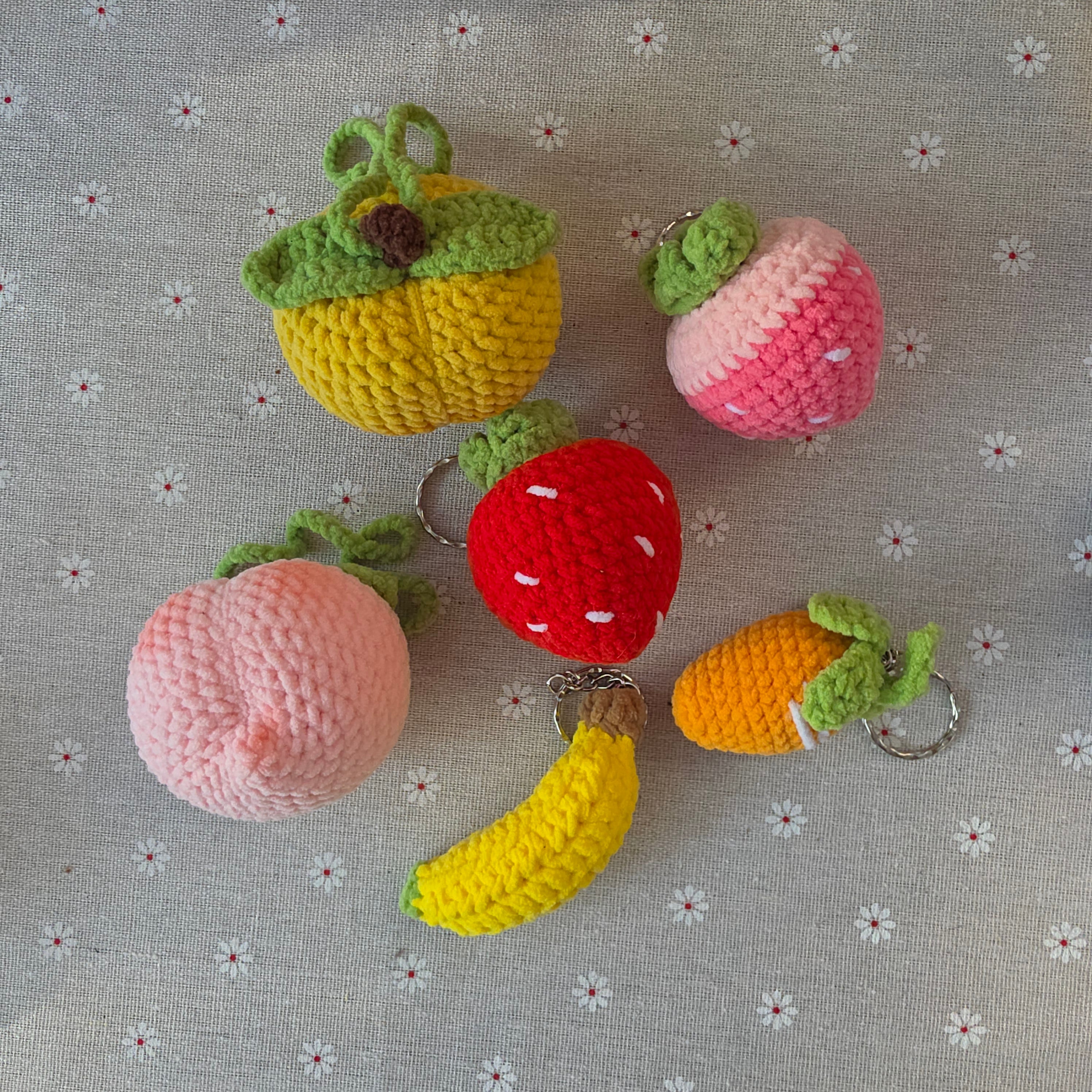 Strawberry Crochet Keychain, Peach Crochet Handmade Keychain | Banana Crochet Charm, Carrot Crochet Charm, Fruit/Veggie | Purse Charm | Fruit Charm | Fruit Keyring | Fruit Keychain