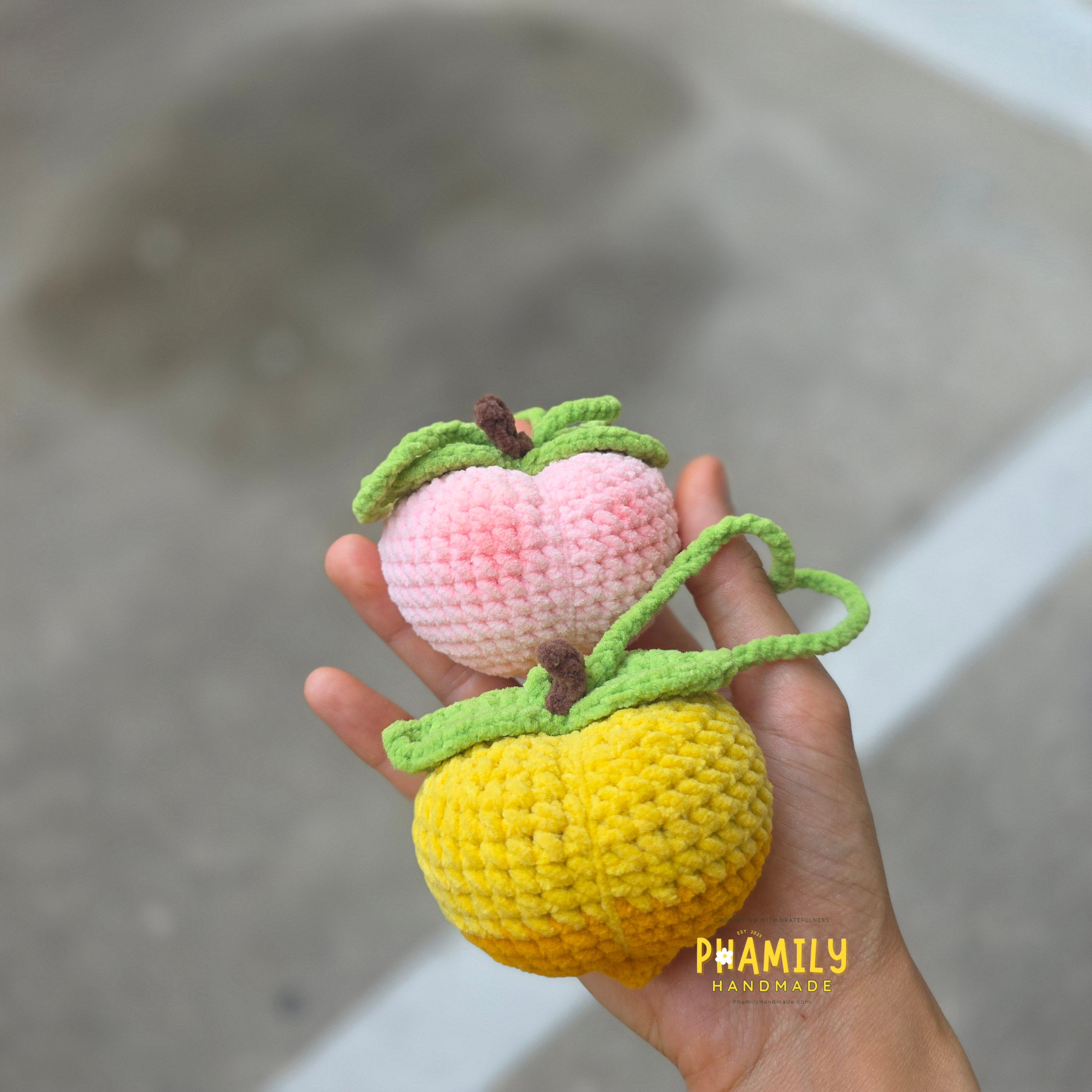 Strawberry Crochet Keychain, Peach Crochet Handmade Keychain | Banana Crochet Charm, Carrot Crochet Charm, Fruit/Veggie | Purse Charm | Fruit Charm | Fruit Keyring | Fruit Keychain