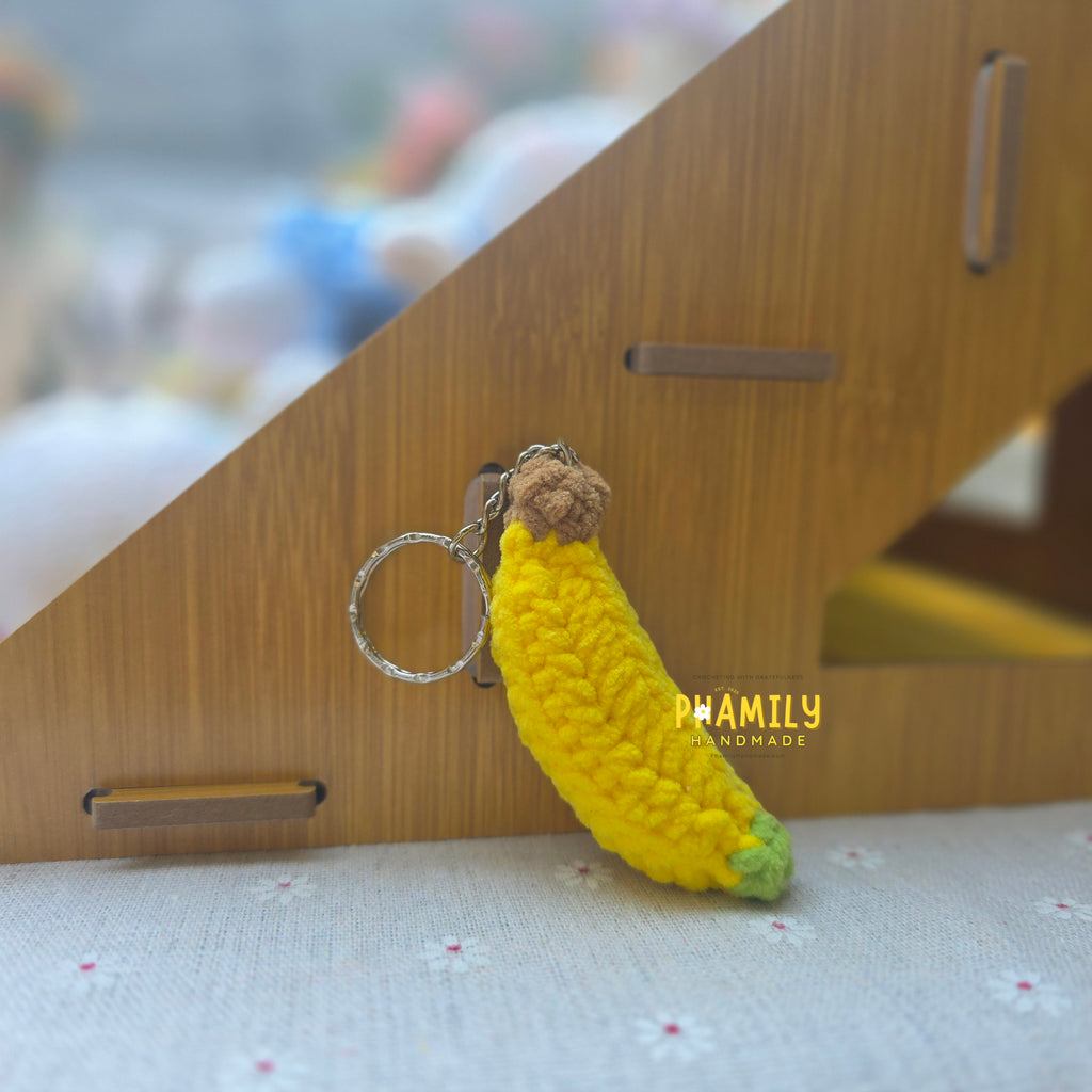 Strawberry Crochet Keychain, Peach Crochet Handmade Keychain | Banana Crochet Charm, Carrot Crochet Charm, Fruit/Veggie | Purse Charm | Fruit Charm | Fruit Keyring | Fruit Keychain
