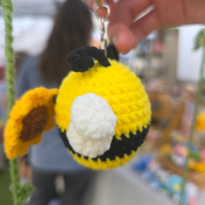 Bee keychain | Crochet Keychain | Bumblebee Lover | Key Charm | Purse Charm | Plush | Animal Keychain | Trendy Keychain | Cute Keychain