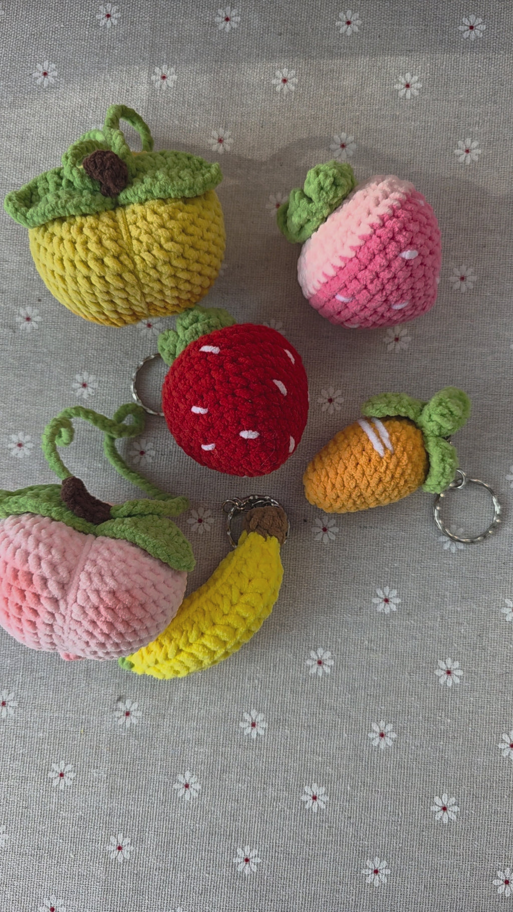 Strawberry Crochet Keychain, Peach Crochet Handmade Keychain | Banana Crochet Charm, Carrot Crochet Charm, Fruit/Veggie | Purse Charm | Fruit Charm | Fruit Keyring | Fruit Keychain
